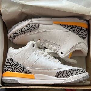 Jordan 3 Retro - White / Black / Laser Orange